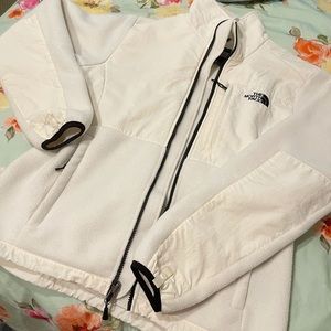 White- Denali Fleece Northface Jacket